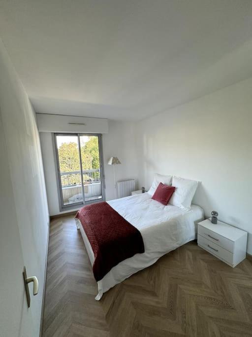 Appartement Neuf Avec Balcon Et Parking Prive Caen Ngoại thất bức ảnh